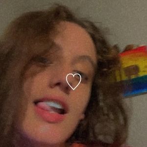 Meet your Posher, Chrystal